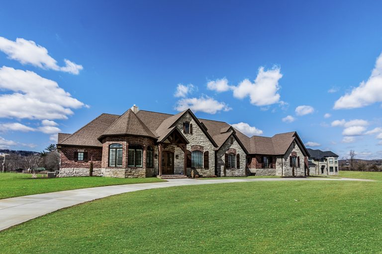 Luxury Ranch Home in Eureka, MO Hibbs Homes