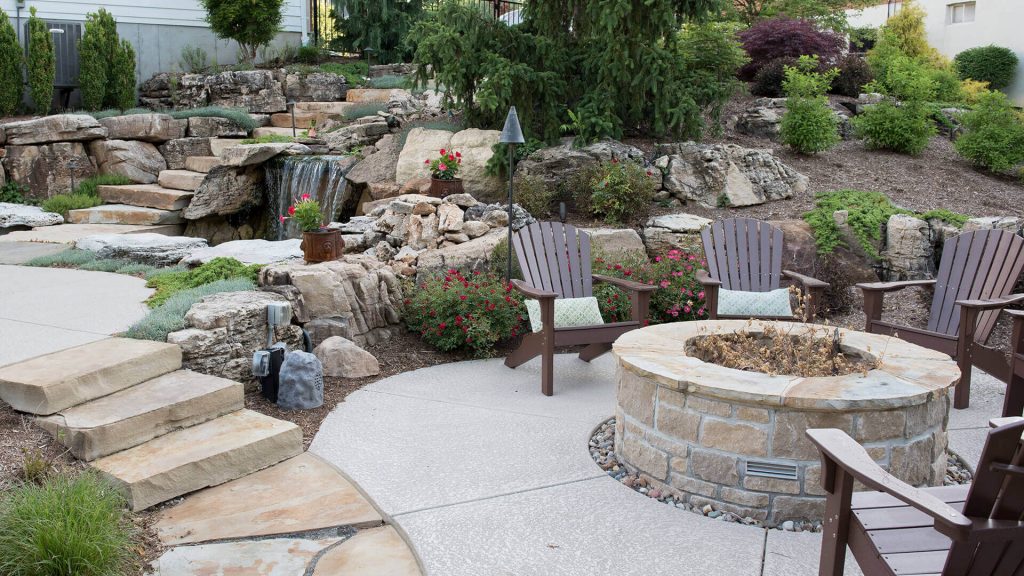 Built-in Stone Fire Pit