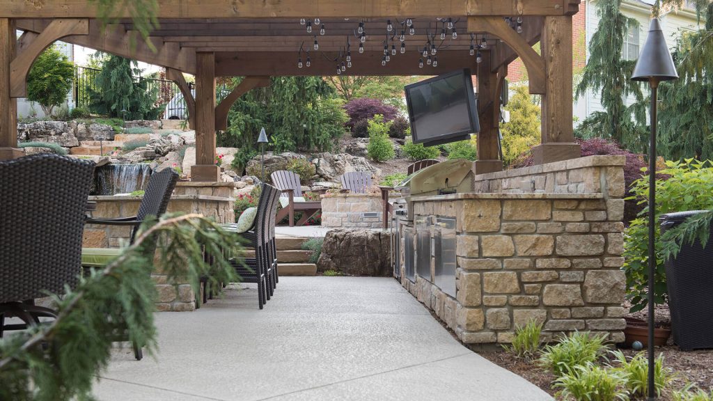 Outdoor lounge and kitchen