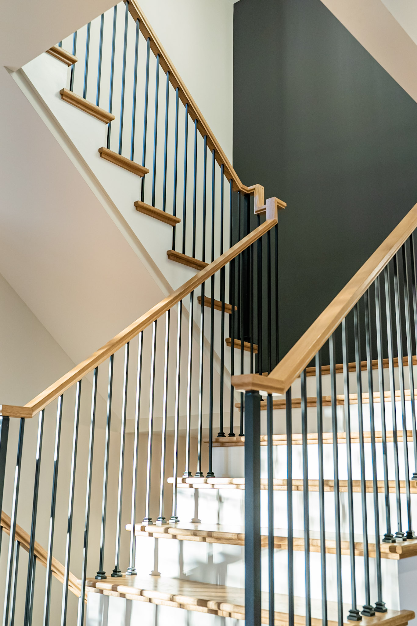 63-DSC01477 Custom white oak and metal staircase