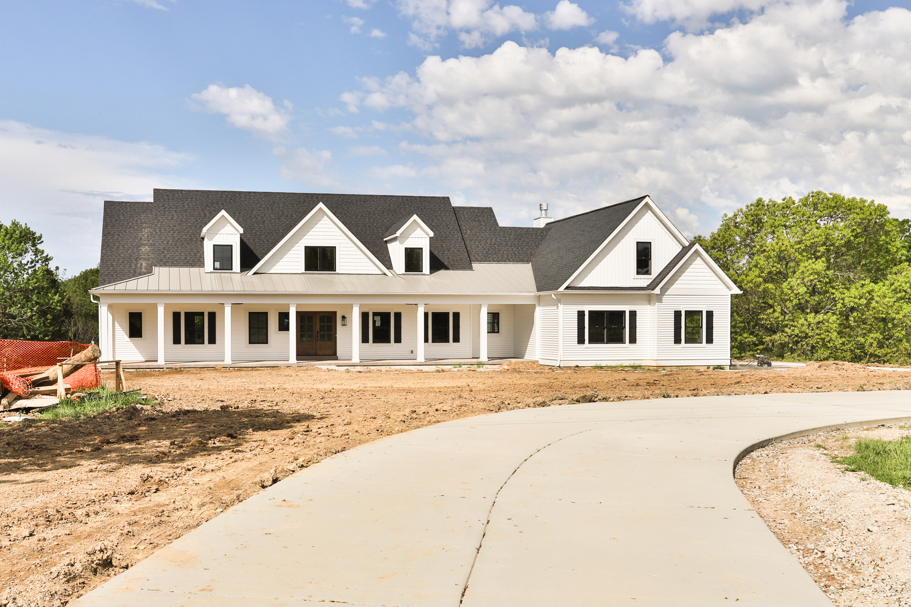 2325 Wildhorse Creek Rd 005 Custom Modern Farmhouse by Hibbs Homes in St Louis, MO