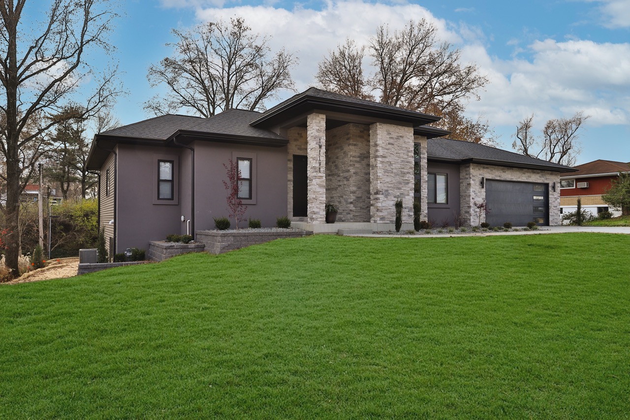 1639076683542158984_12_forsythia_ln_exteriors_10 copy Large Modern Home by Hibbs Homes at 12 Forsythia Ln Olivette, MO