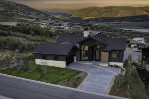 1612 W Leo Ct SkyRidge Custom Home