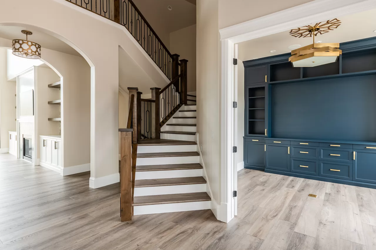 Hibbs 018 Luxury Vinyl Plan Flooring