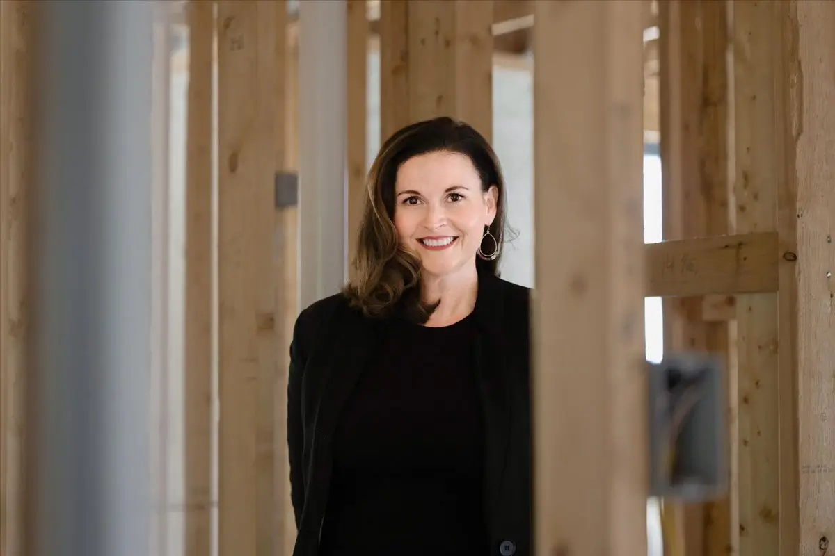 58-568A9848 Melody Meiners - Hibbs Luxury Homes St Louis Homebuilders